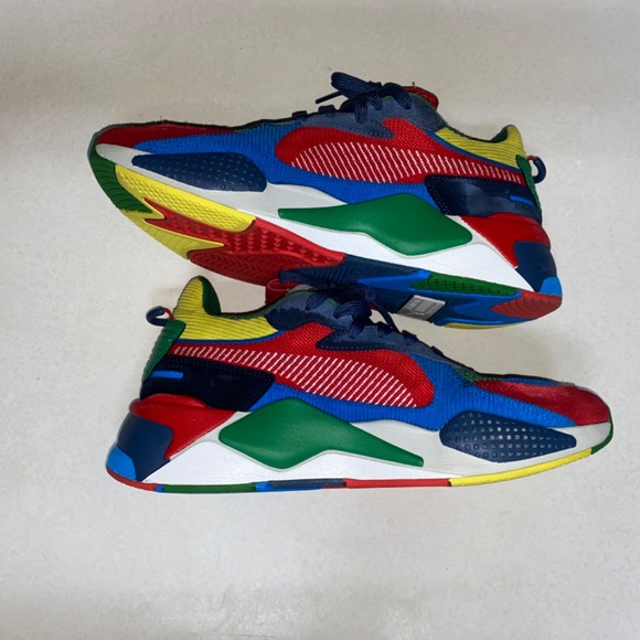 Shoes - Picture 4 of 9